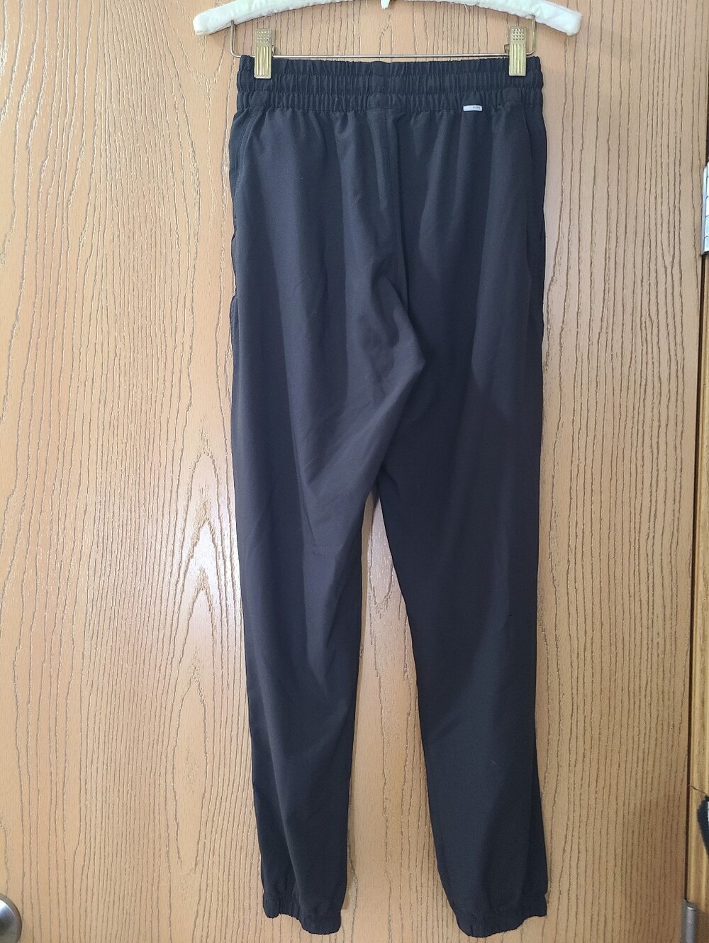 Vuori Black Performance Joggers Athleisure Activewear Pants - Picture 3 of 4